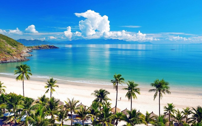 thuê xe du lịch 16 chỗ đi Nha Trang